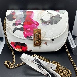 Love & Lore Topper Crossbody Wallet Floral